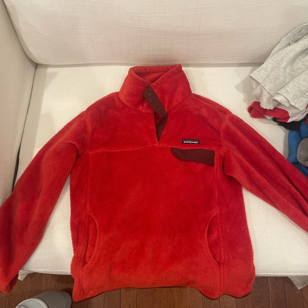 Red 1/4 snap Patagonia fleece